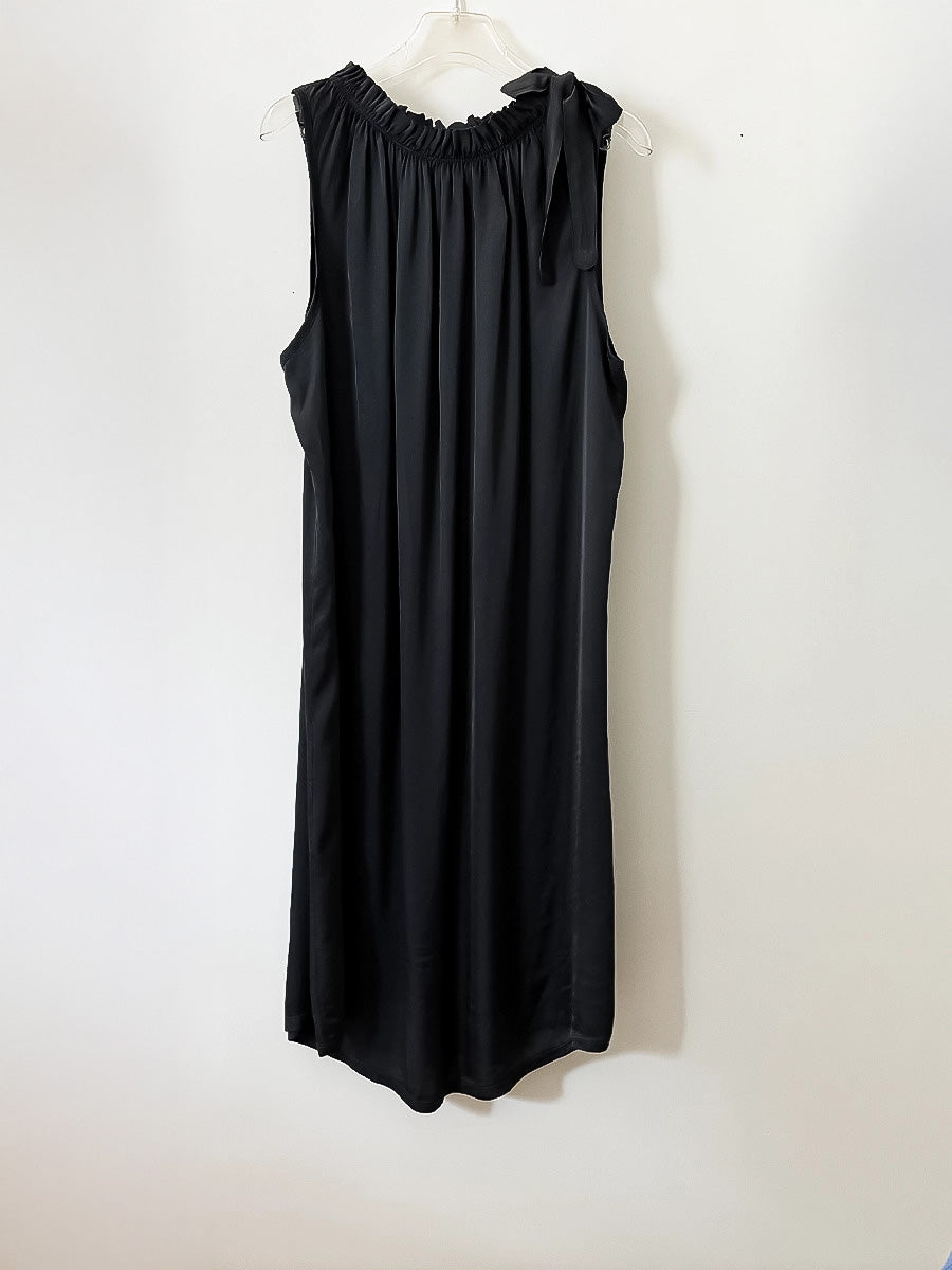 Black Sleeveless Maxi Dress