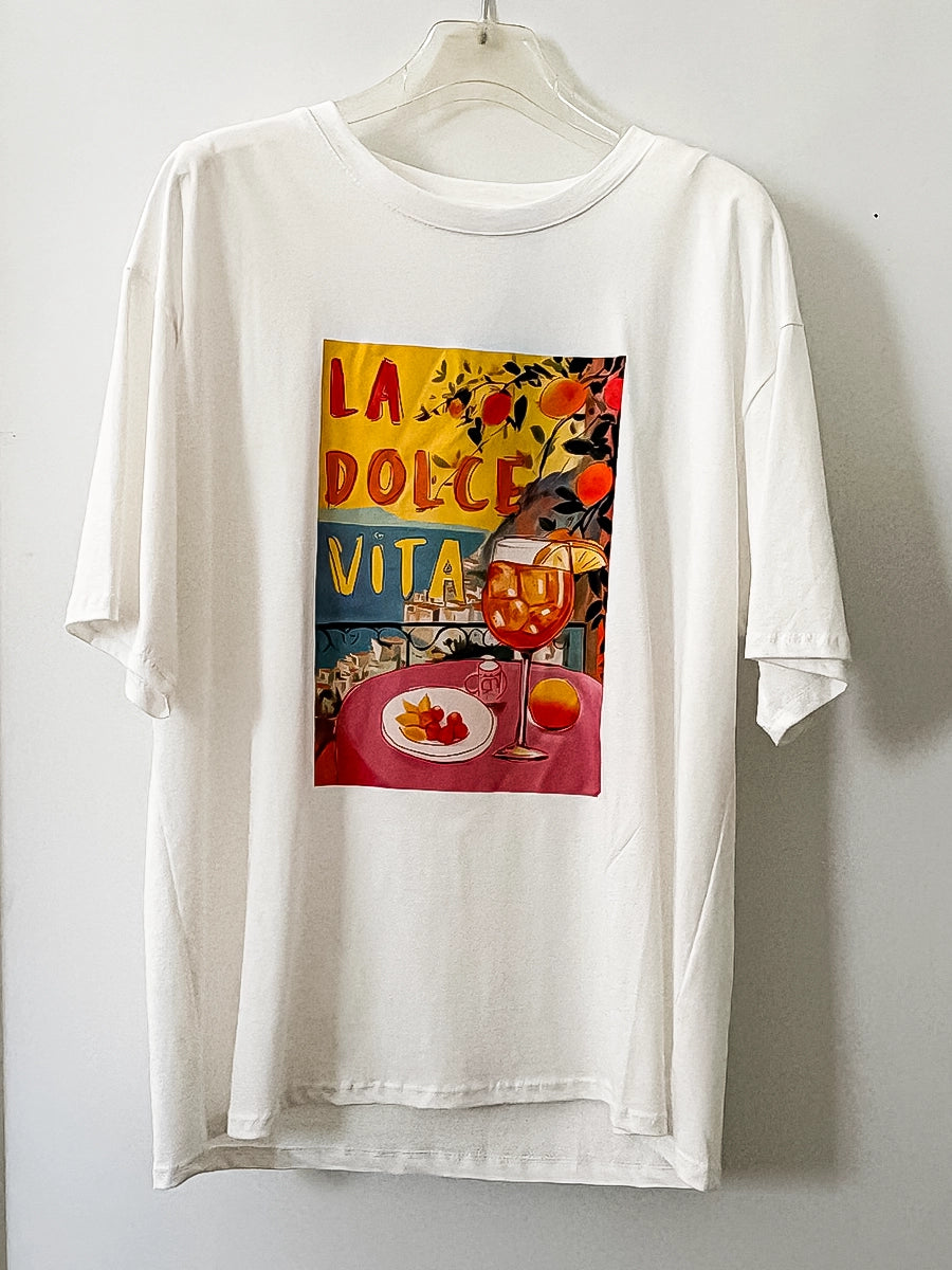 Trendy Summer Knitwear T-Shirt – White with Art Print
